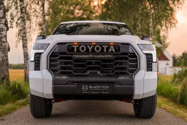Toyota Tundra Crew Max | TRD Pro