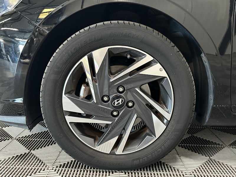 Hyundai i20 1.0 T-GDI | Comfort 5-Drs | Airco | Camera | Carpl — photo 25
