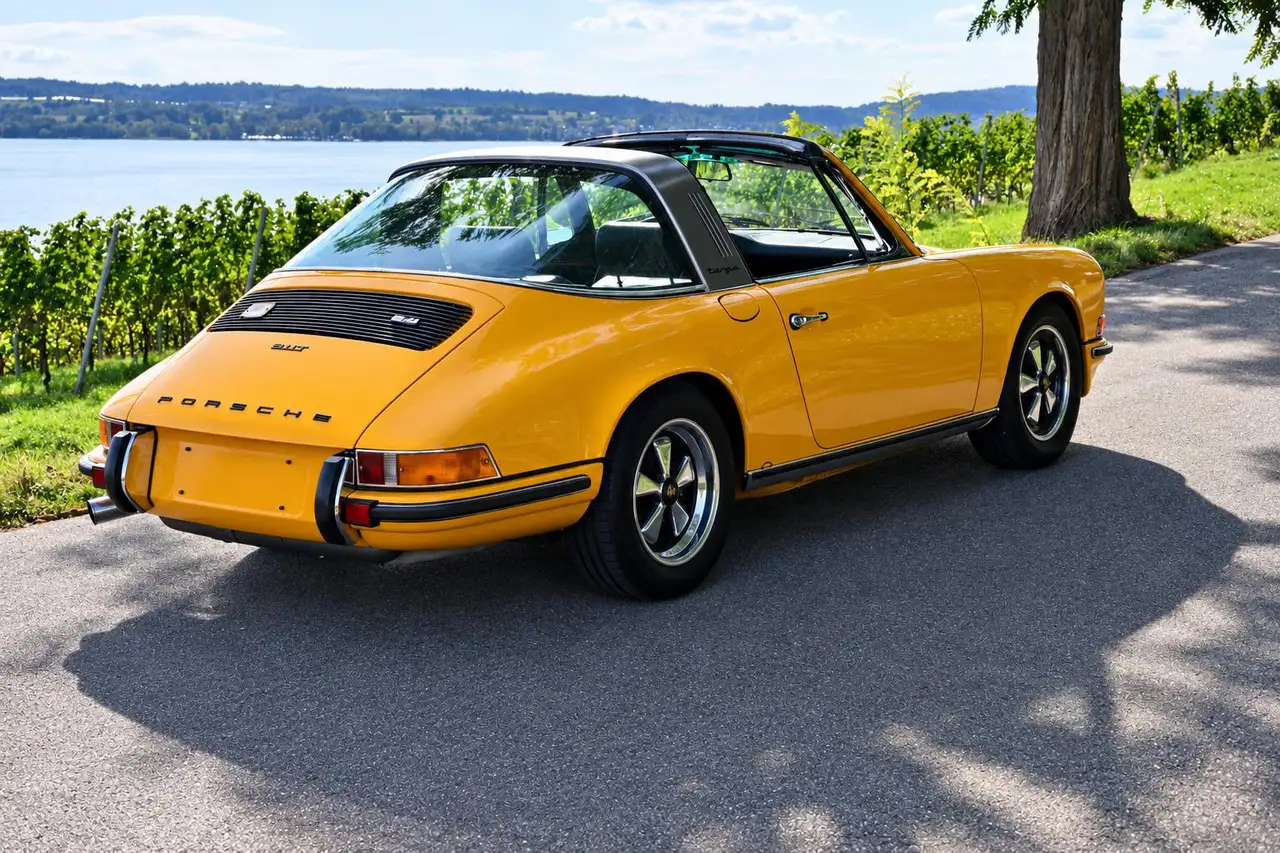 Porsche 911 T 2.4 Targa Ölklappe *RESTAURIERT*, foto 3