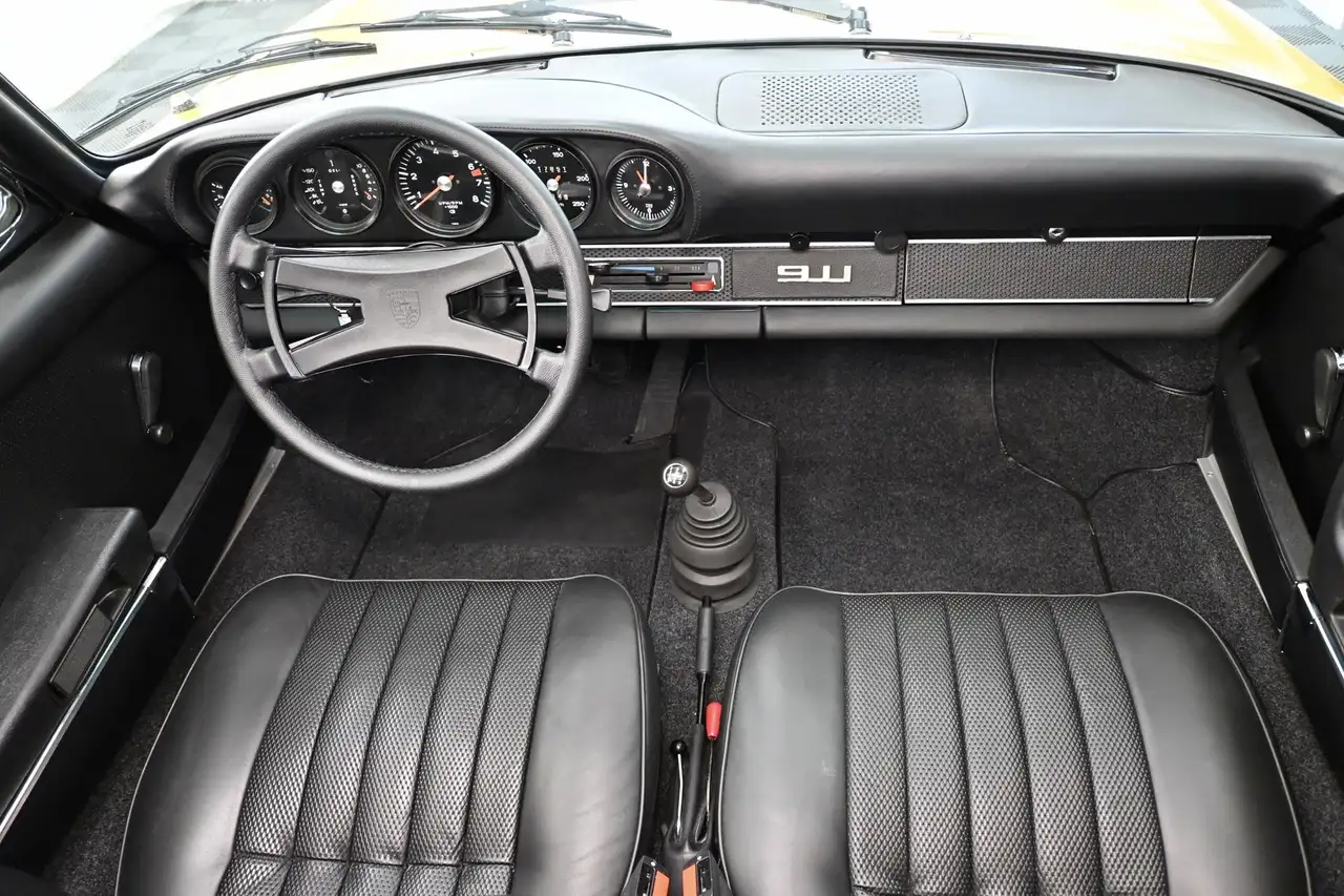 Porsche 911 T 2.4 Targa Ölklappe *RESTAURIERT*, foto 8