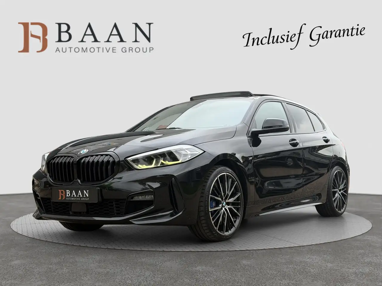 BMW 118 1-serie 118i Executive M-Sport |Pano|Harman-Kardon — photo 1 of 40