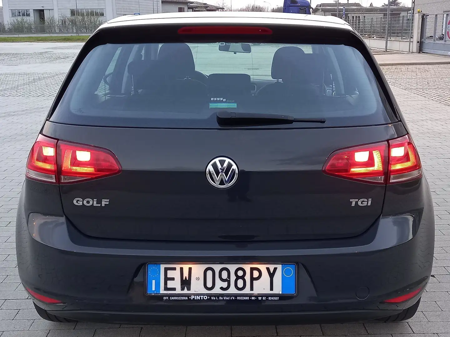 Volkswagen Golf Golf VII 2013 5p 1.4 tgi Highline Executive Grau - 2