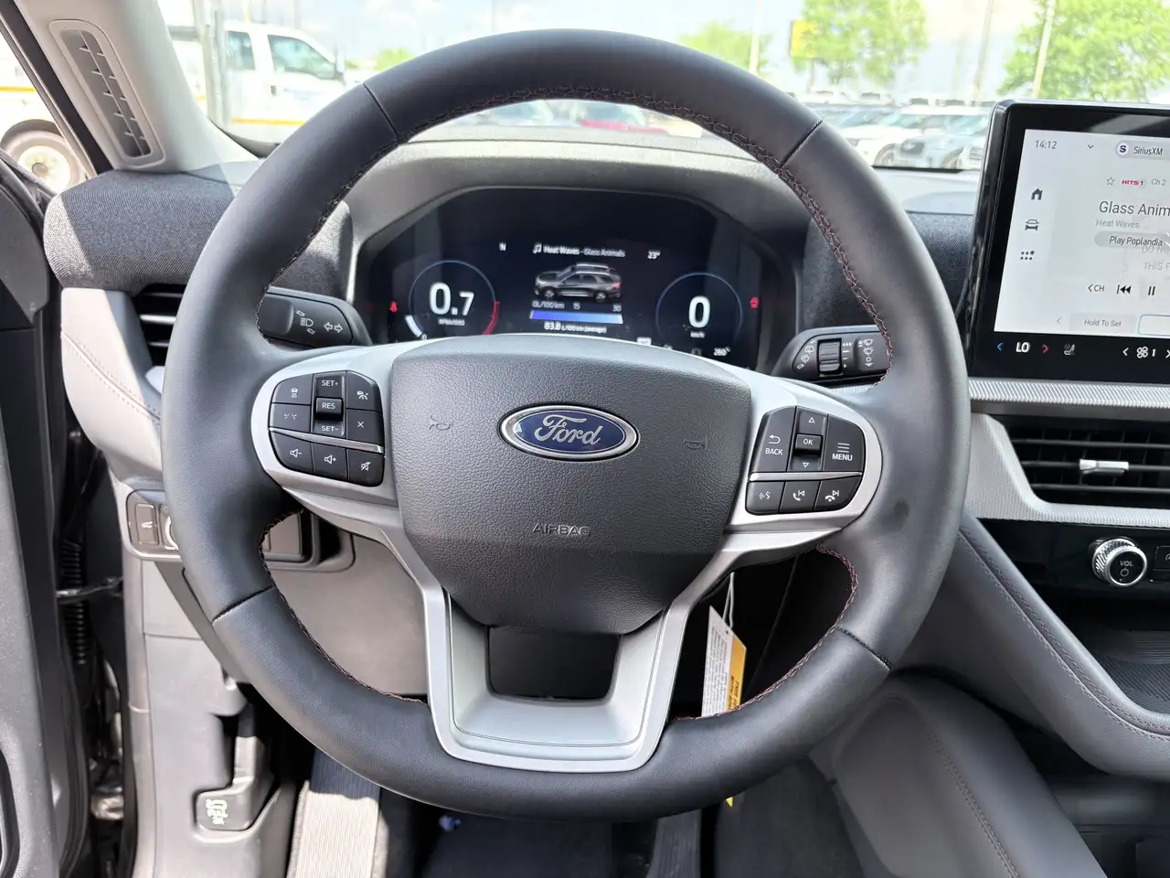 Ford Explorer снимка Ford Explorer