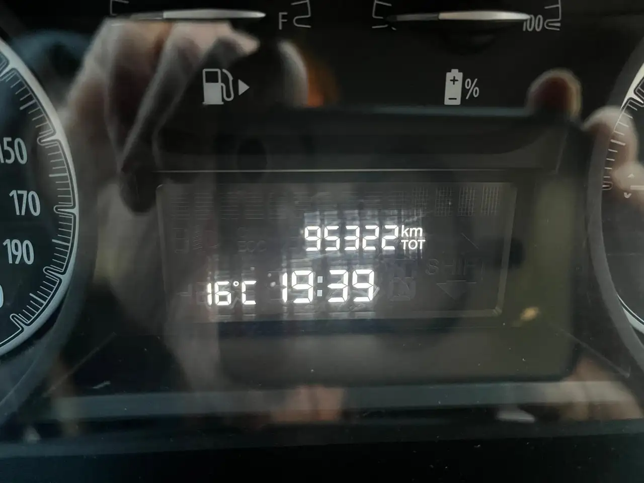 Lancia Ypsilon 2022 — фото 13