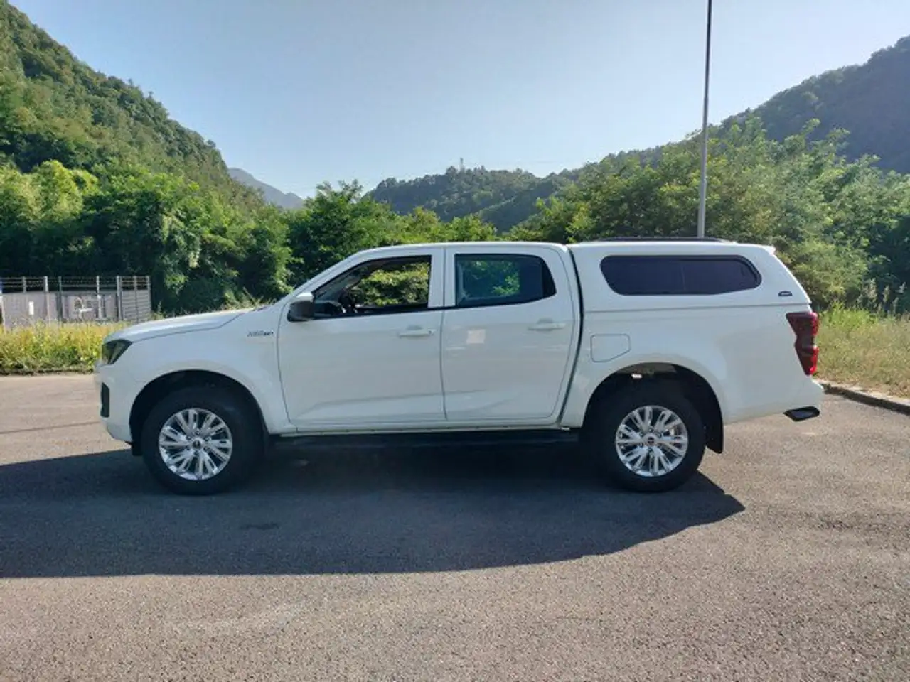 Isuzu Model not specified 2025