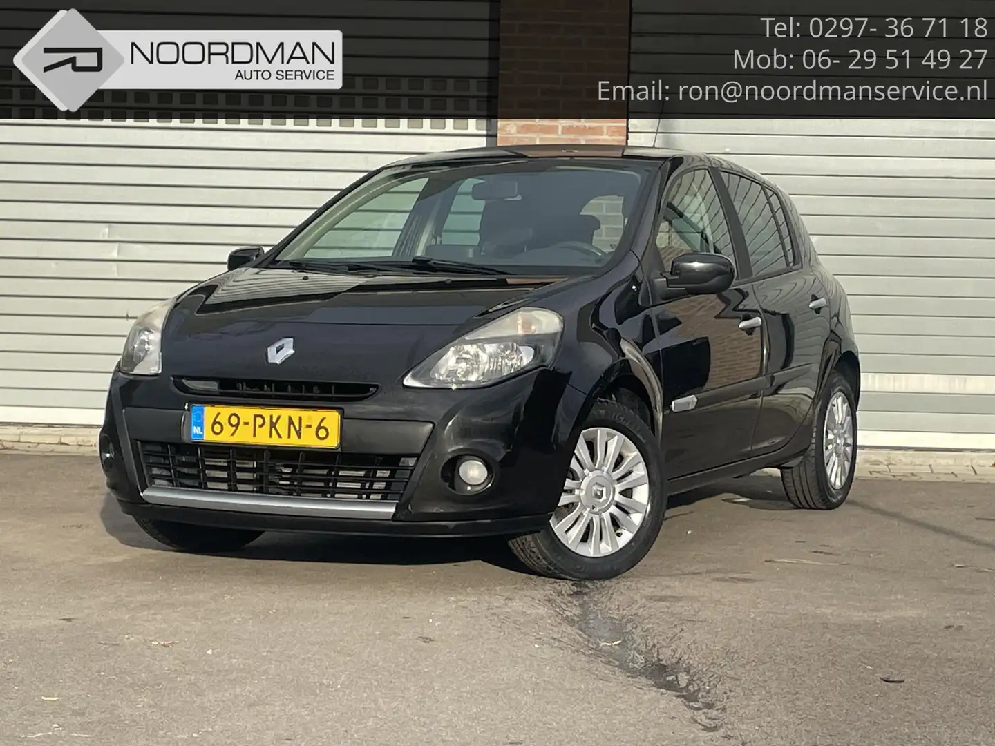 Renault Clio 1.2 TCe Collection Noir - 1