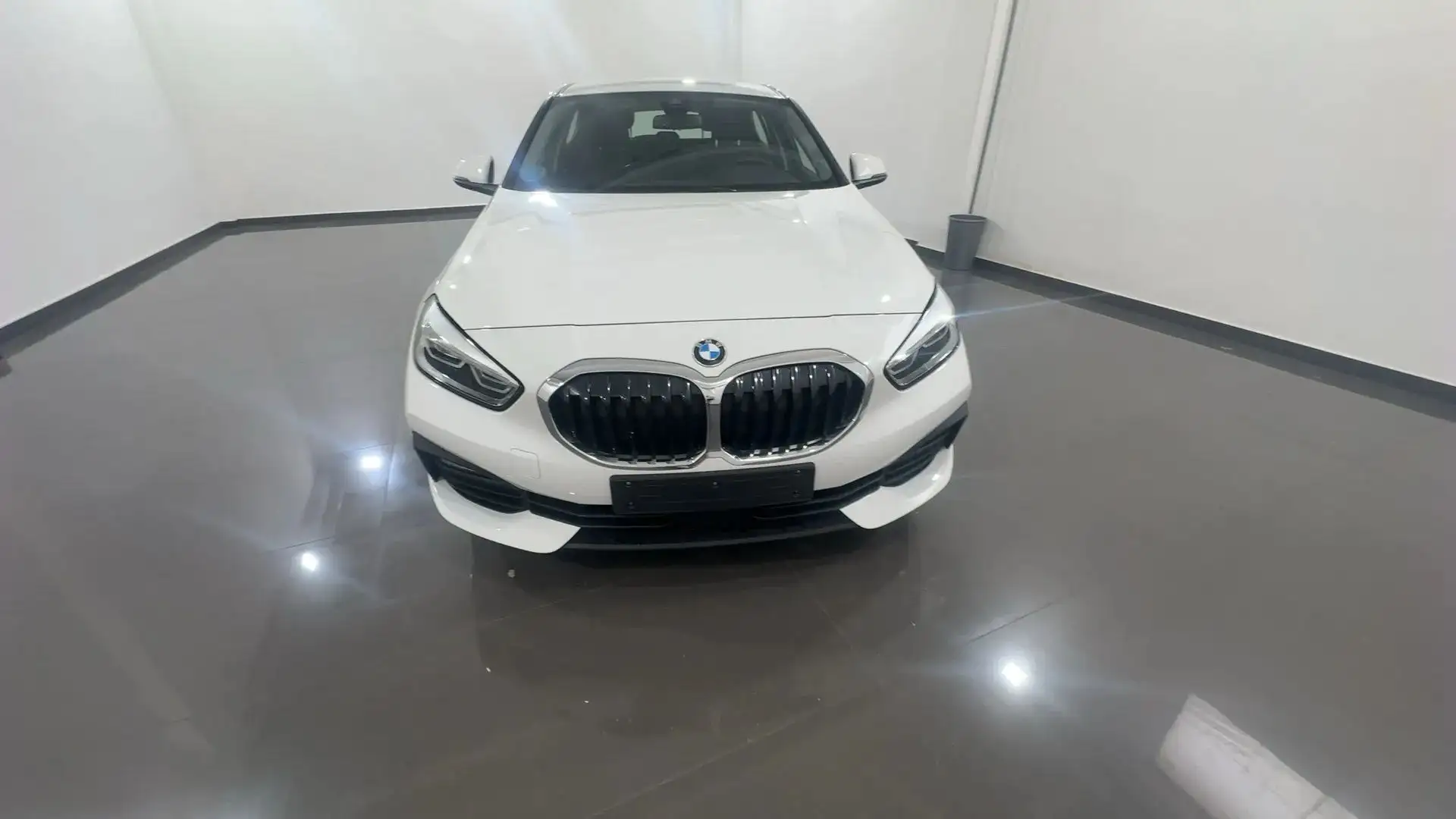 BMW 118 Serie 1 Berlina 118i Business 136cv Blanc - 2