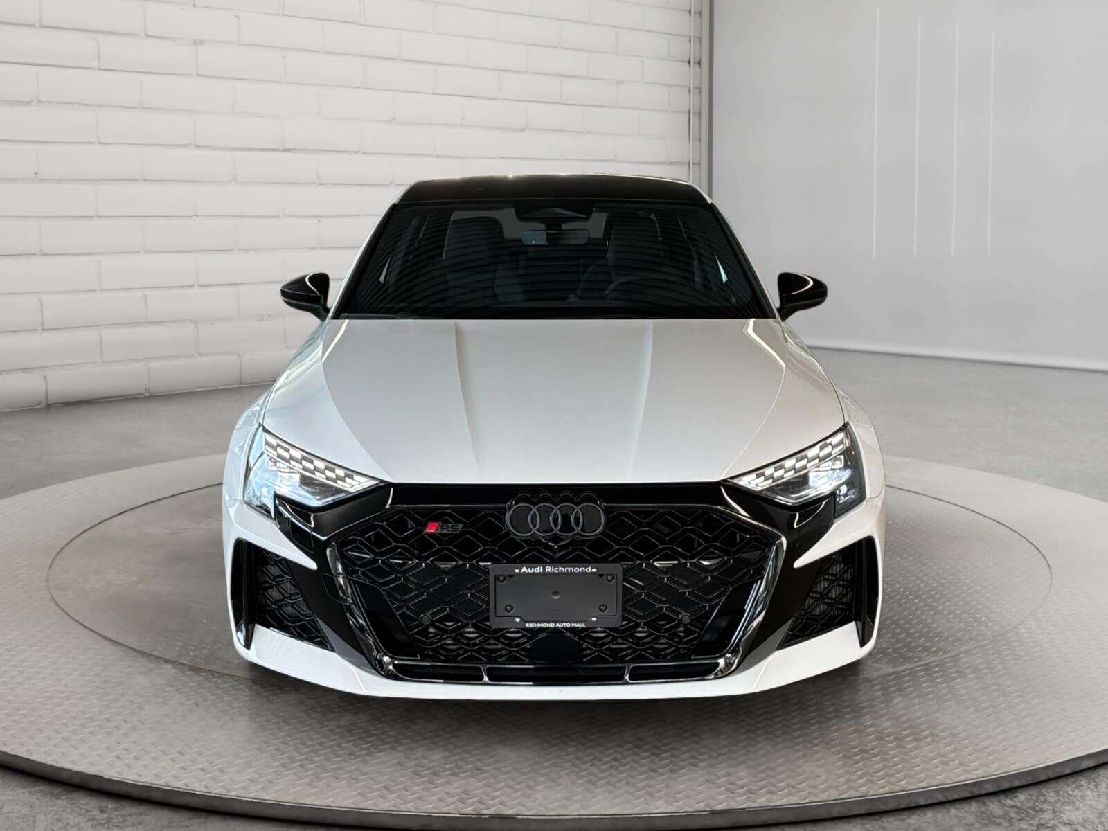 2026 Audi RS3 HEAD UP DISPLAY | RED BRAKE CALIPERS, PPD - e-tron — снимка 1