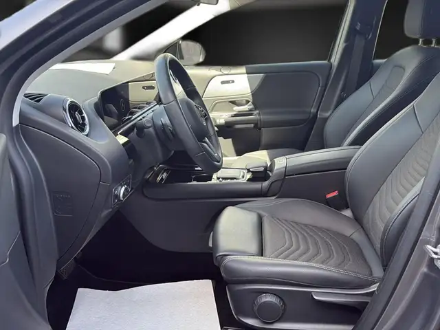 Mercedes-Benz Gla view 14