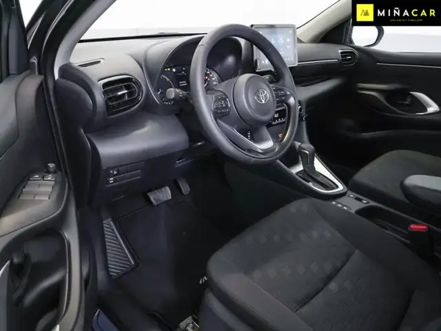 Toyota Yaris view 14