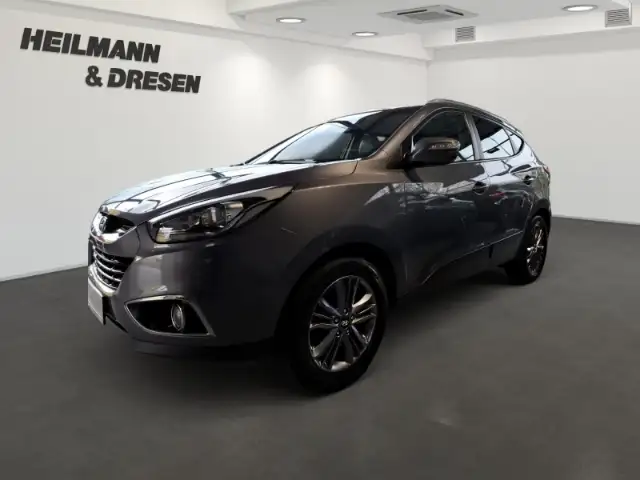 Hyundai iX35 Trend 1.6 2WD Navi/Schiebedach/Sitzheizung/PDC/Kli