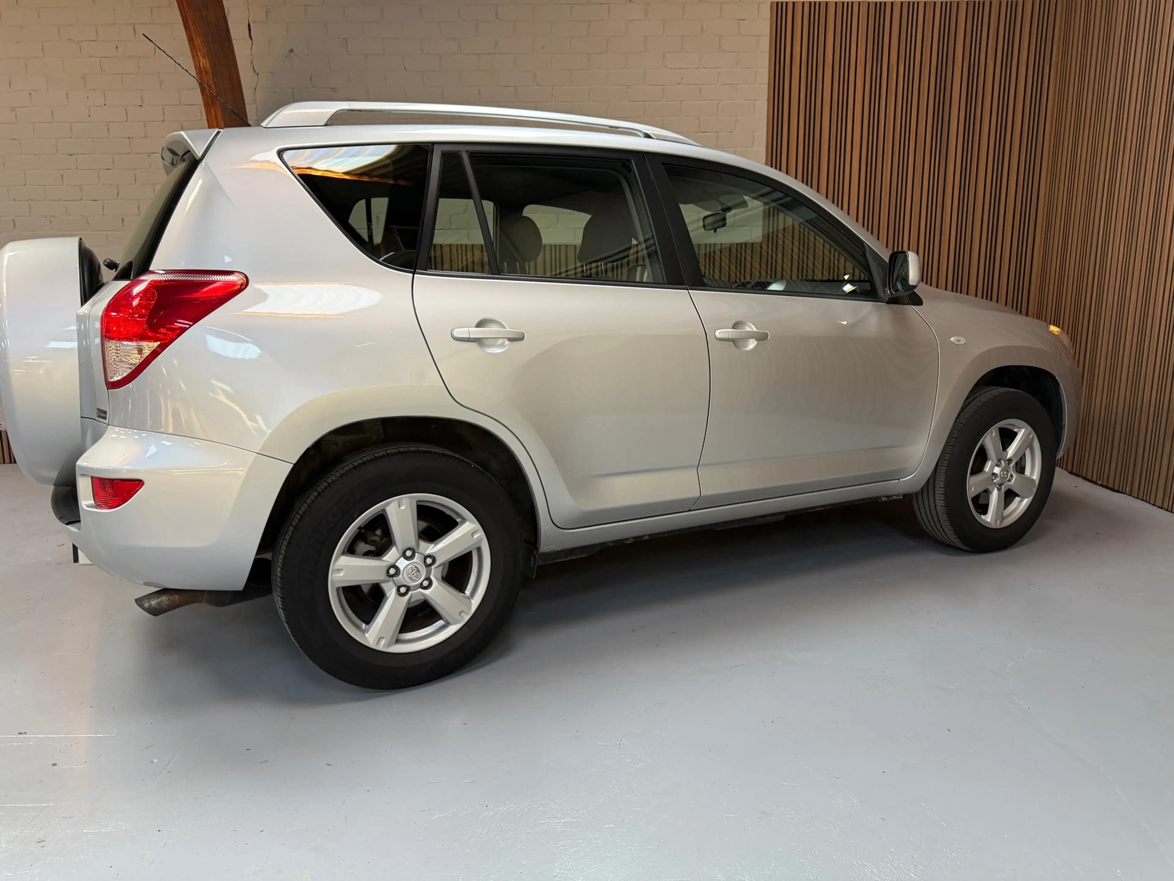 Toyota RAV 4 2.0 VVTi Linea Terra. Zeldzaam nette auto! Trekhaa — photo 6