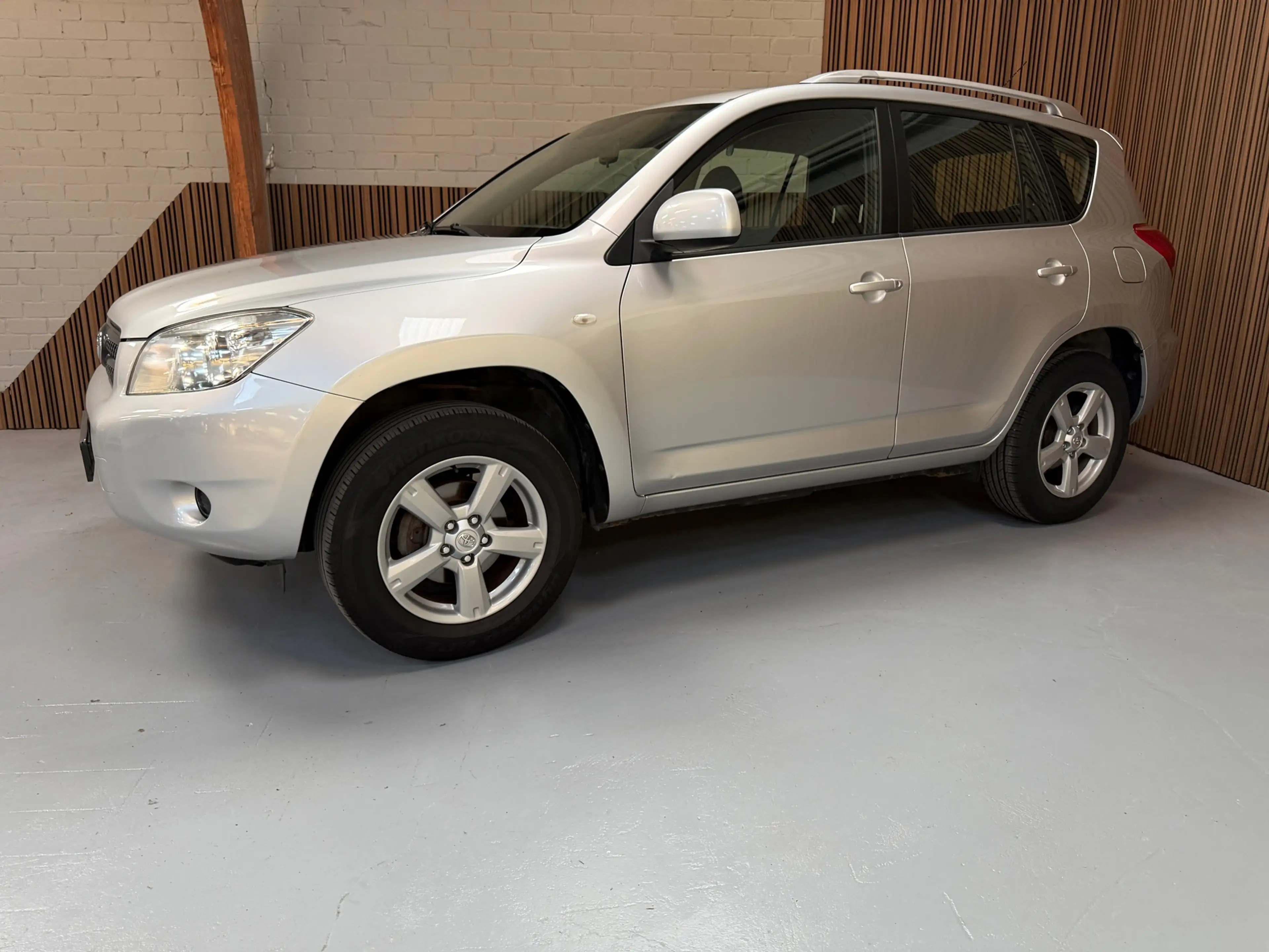 Toyota RAV 4 2.0 VVTi Linea Terra. Zeldzaam nette auto! Trekhaa — photo 2