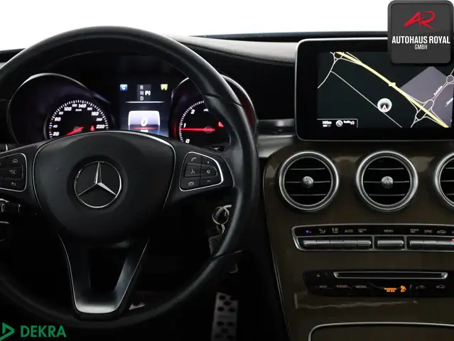 Mercedes-Benz C-Class view 15