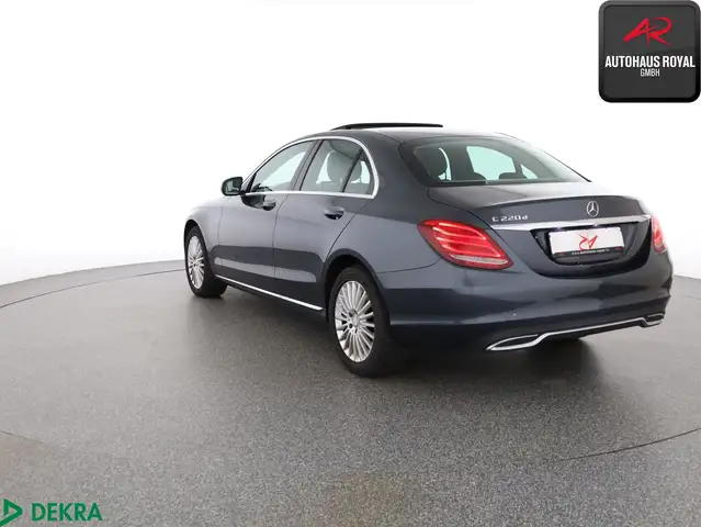 Mercedes-Benz C-Class view 3
