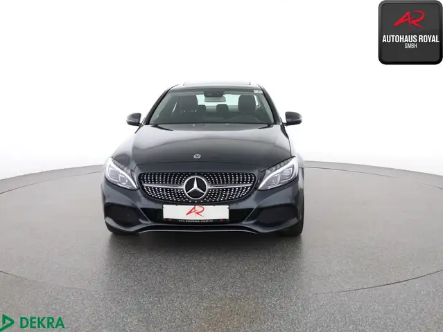 Mercedes-Benz C-Class view 8