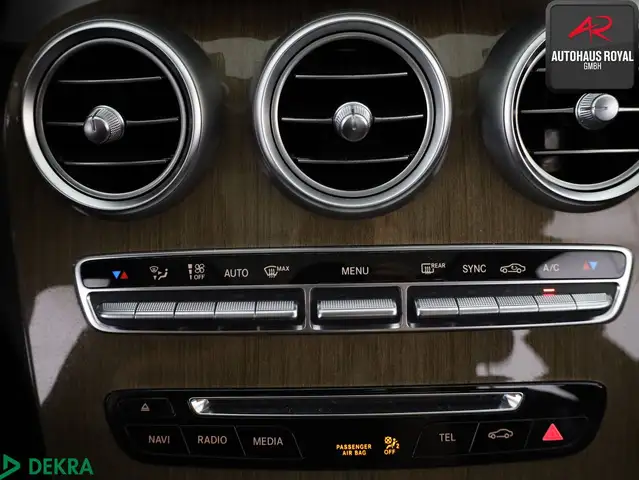 Mercedes-Benz C-Class view 20