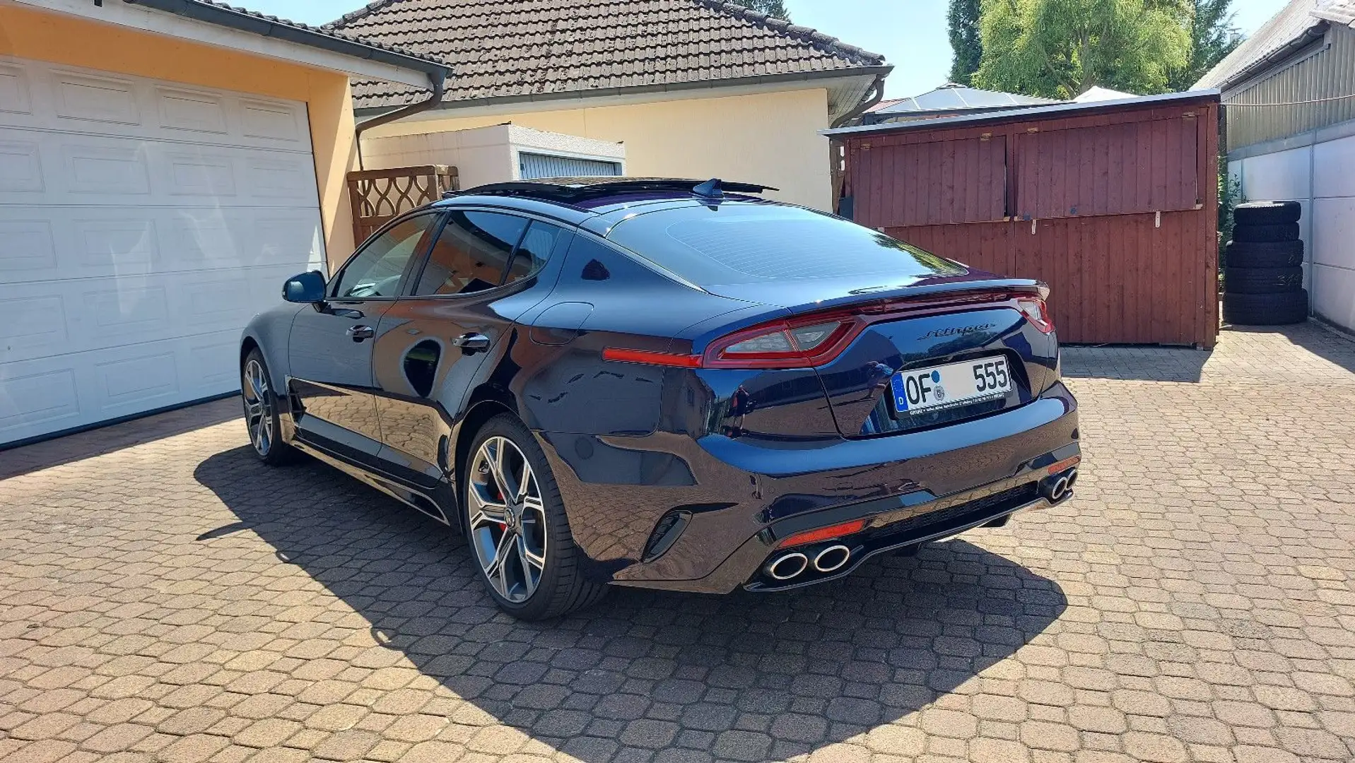 Kia Stinger GT 4WD Pano Bastuck HK Sitzklima 8-f Alu Blauw - 2