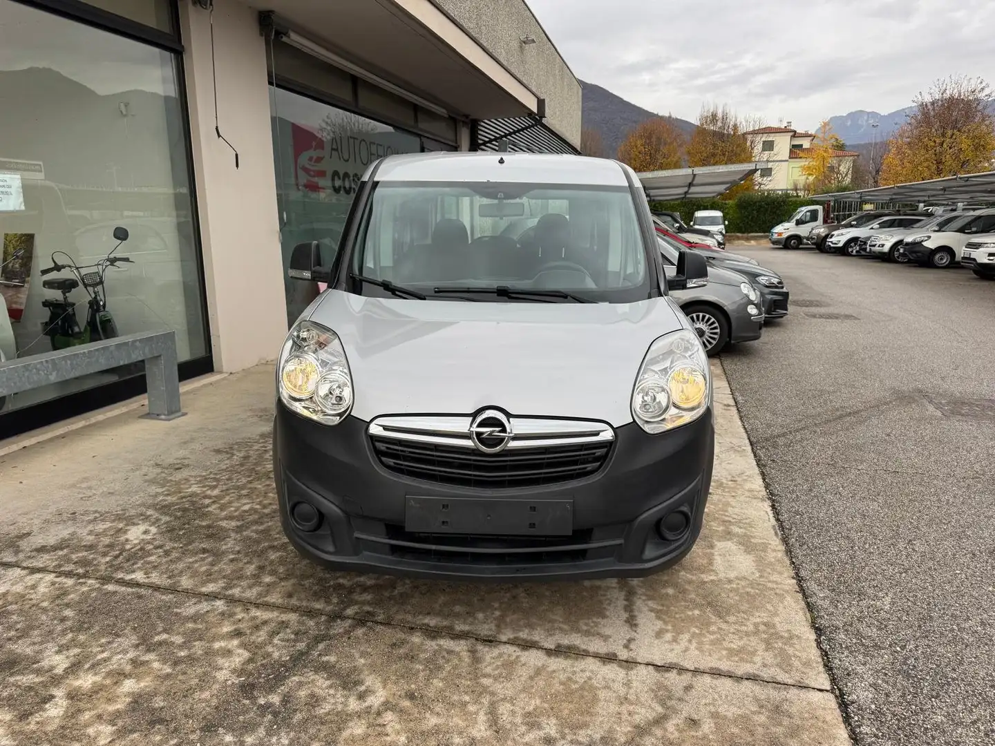 Opel Combo 1.4 TOUR SELECTIVE Silber - 2