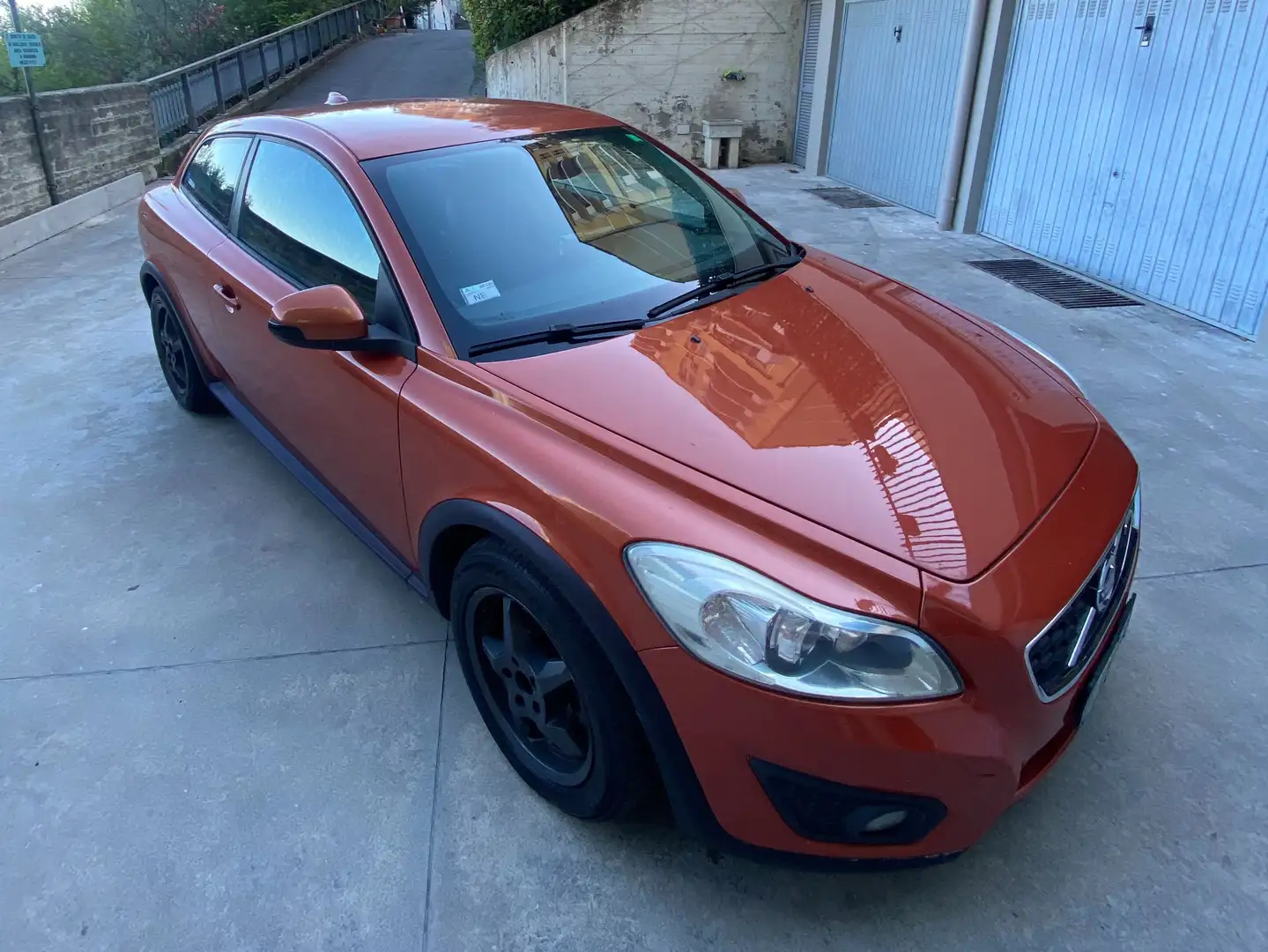 Volvo C30 C30 1.6d drive Momentum Arancione - 2