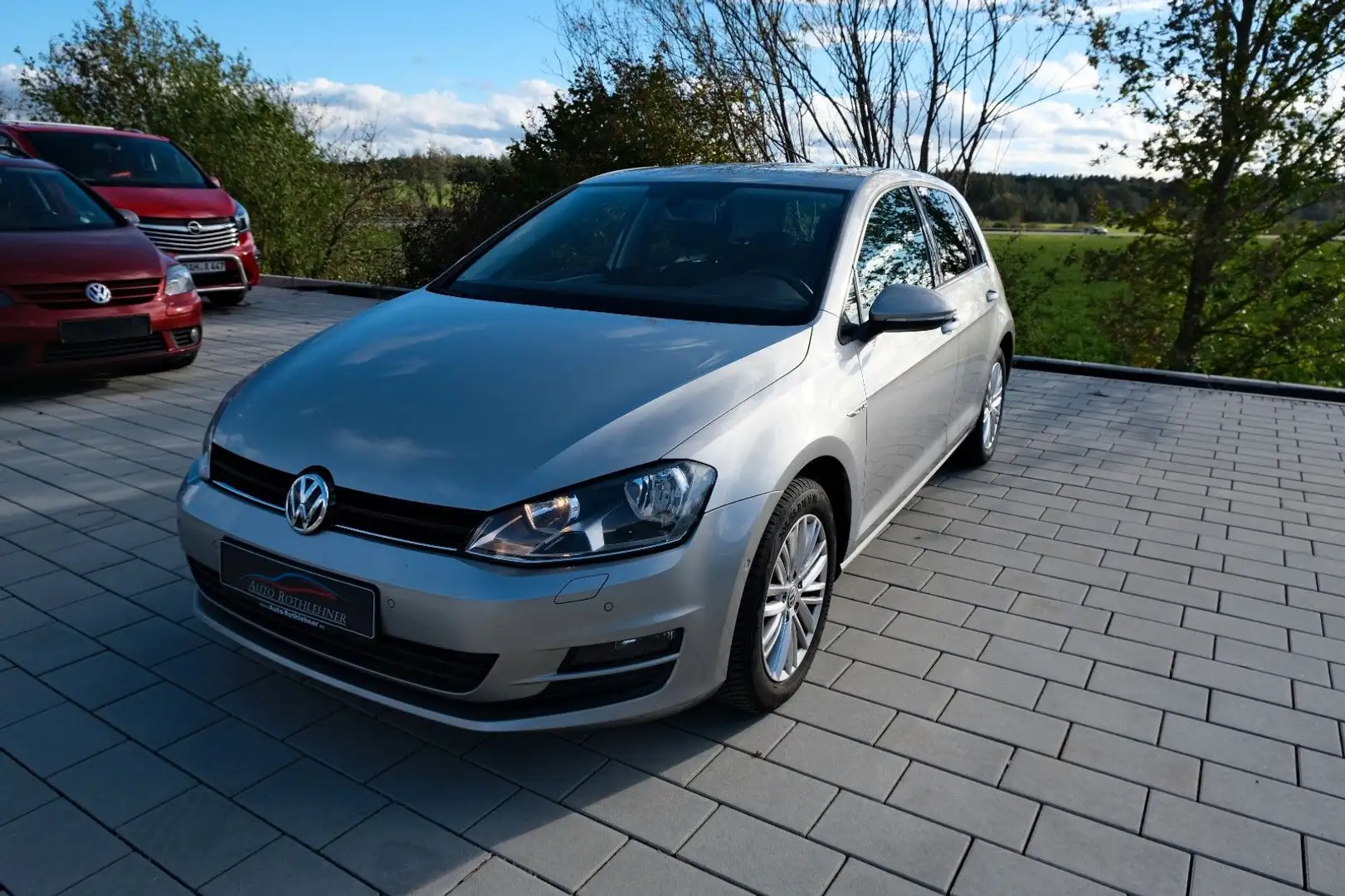 Volkswagen Golf VII 1.4TSi 150PS Lim.*Klima*Navi*Garantie Silber - 1