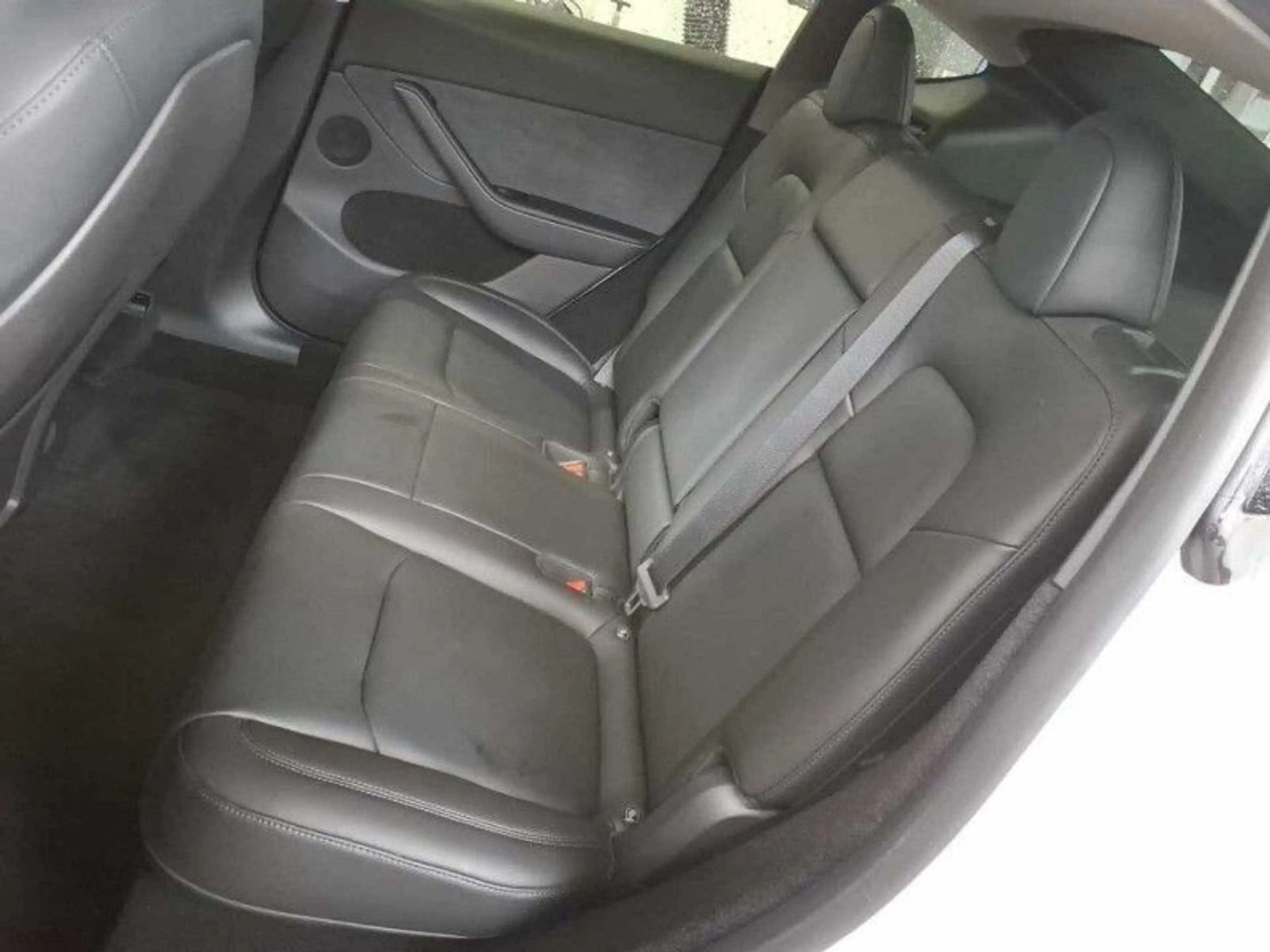 Tesla Model Y Long Range Dual AWDA.pilot Pr. Int. — photo 11