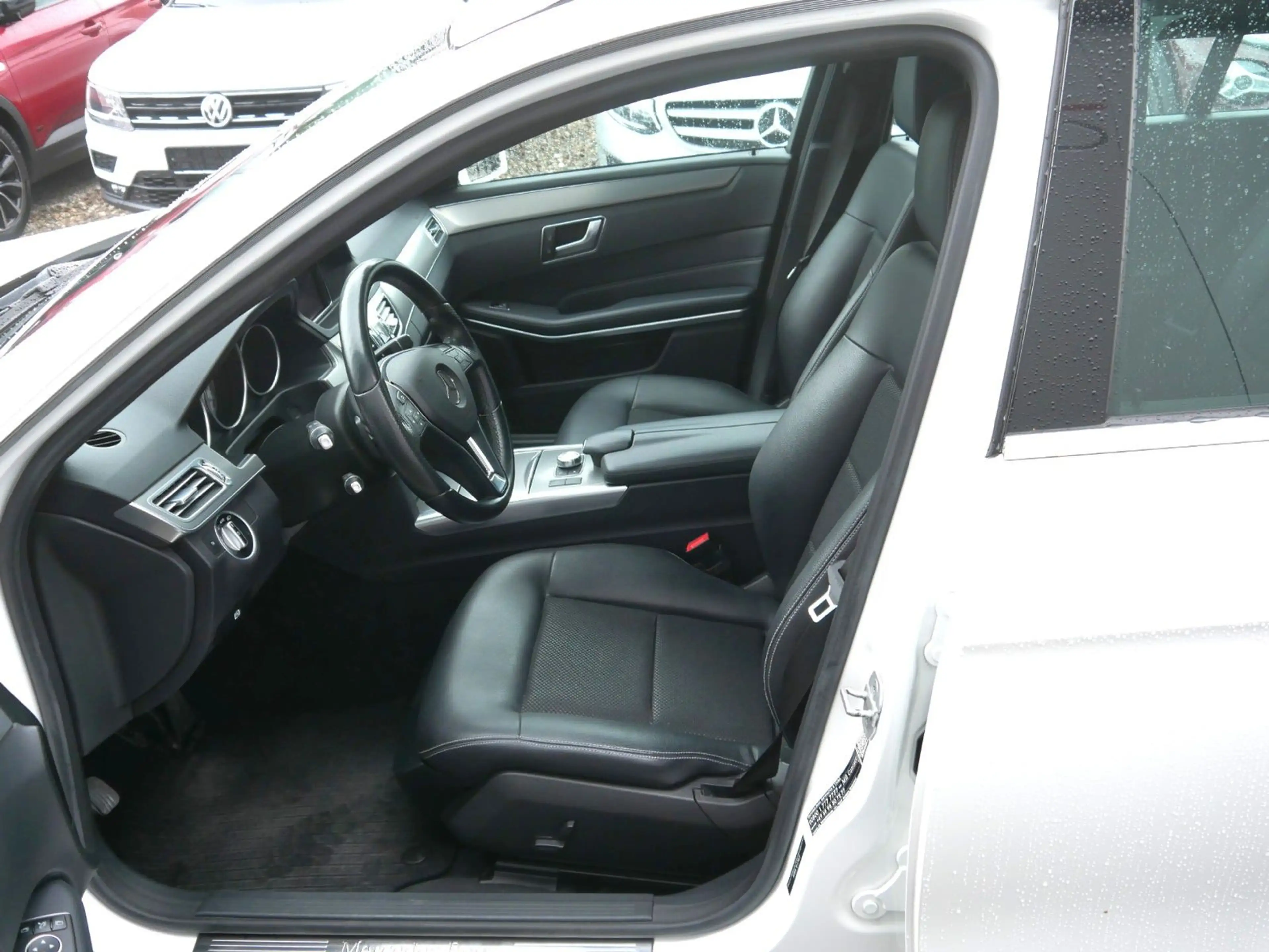 Mercedes-Benz E 250 CDI 4Matic T-Modell Avantgarde — photo 7