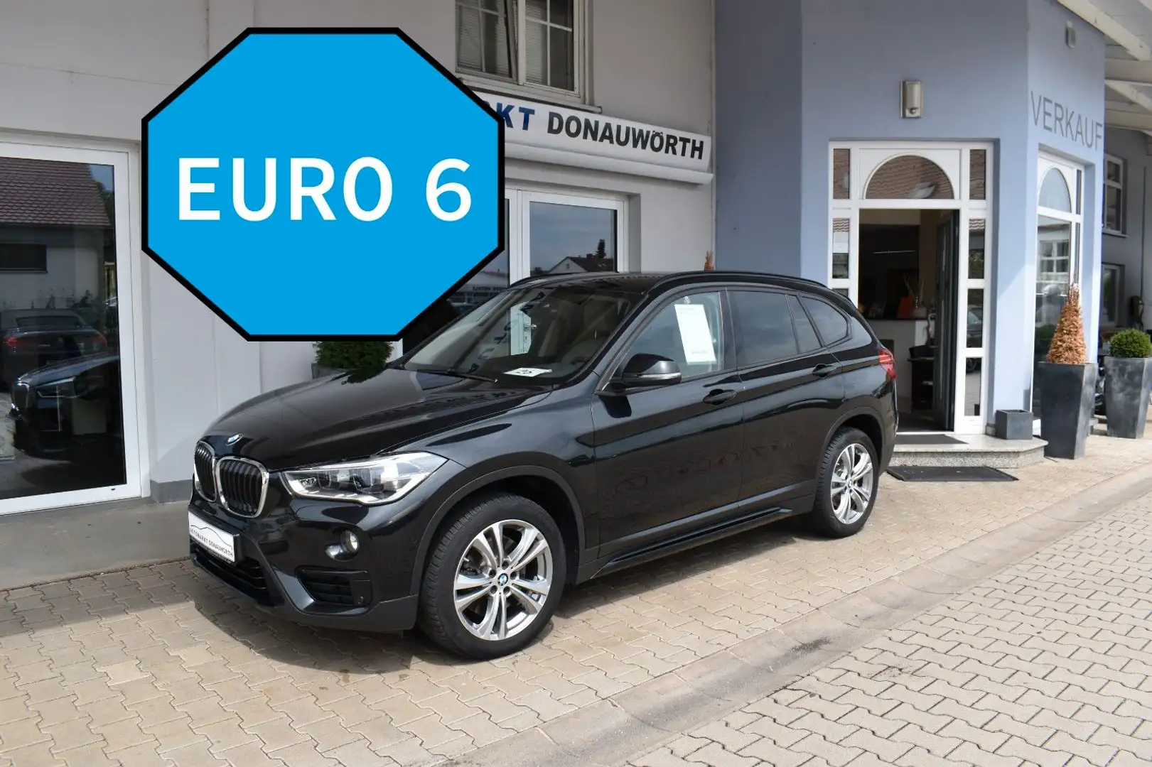 BMW X1 xDrive20d Aut. Sport Line Navi Leder LED Negru - 2