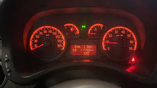 Fiat Panda view 16