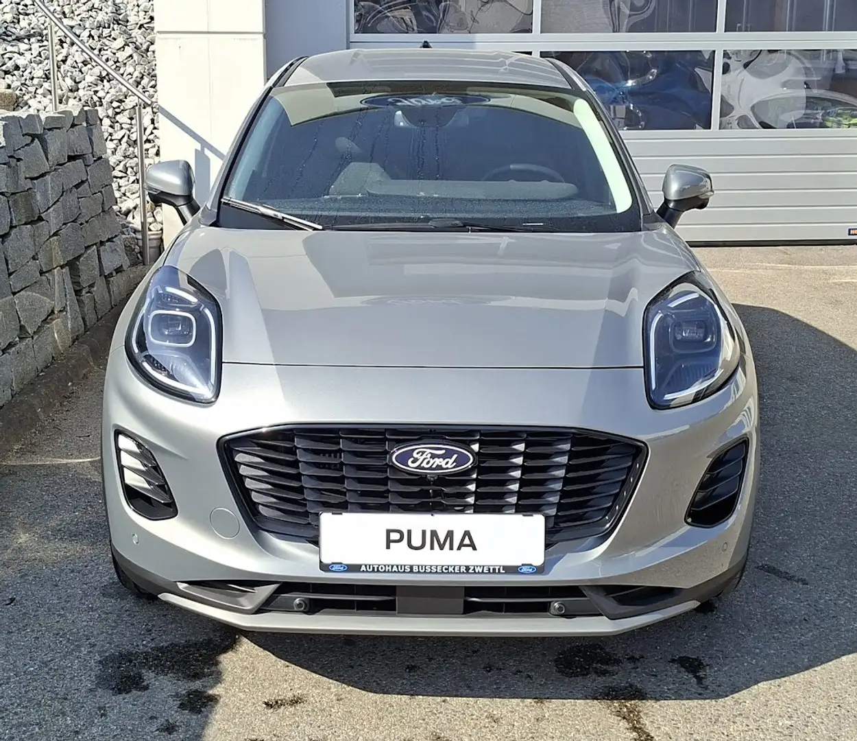 Ford Puma 1,0 EcoBoost Hybrid Titanium Silber - 2