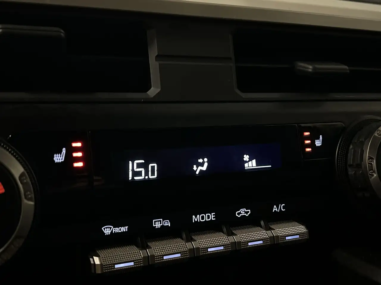 Toyota Tacoma снимка Toyota Tacoma