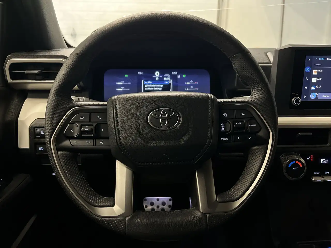 Toyota Tacoma снимка Toyota Tacoma