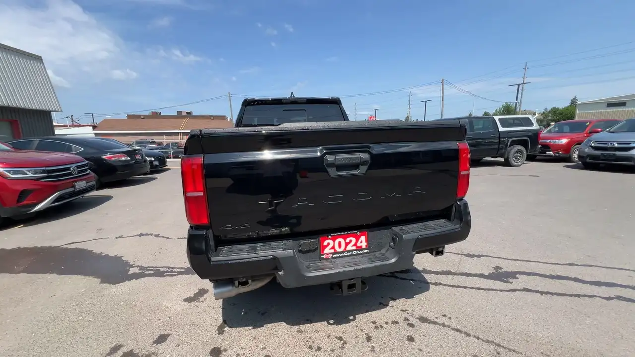 Toyota Tacoma снимка Toyota Tacoma