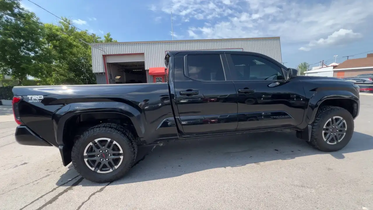 Toyota Tacoma снимка Toyota Tacoma