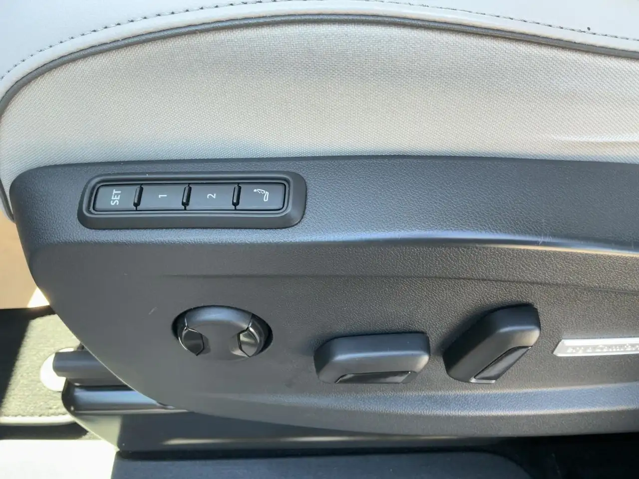 Volkswagen Id. Buzz ID.Buzz Pro MATRIX+NAVI+AHK+ACC+SHZ+DAB+360°+21Z, миниатюра 20