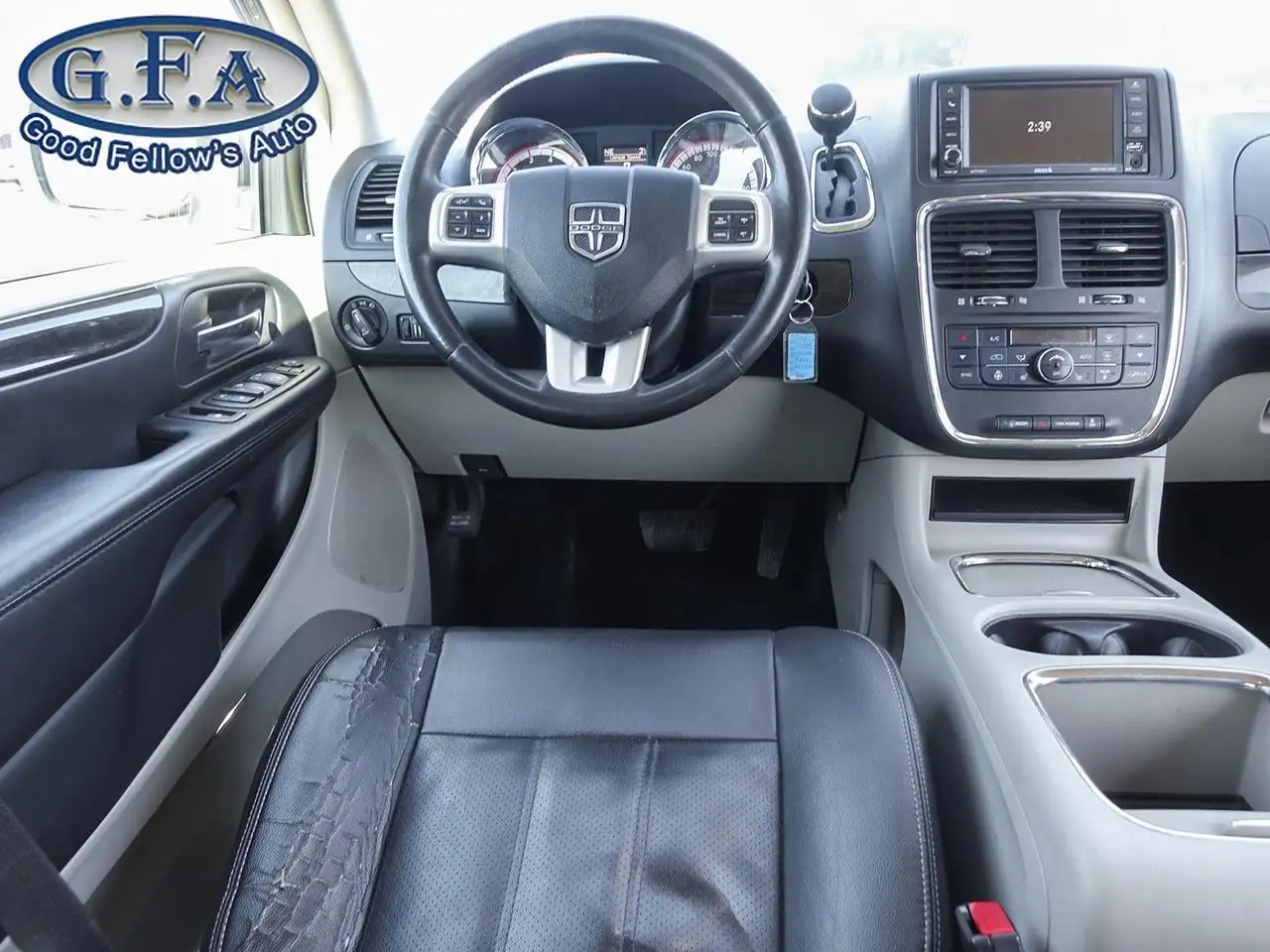 Dodge Grand Caravan photo Dodge Grand Caravan