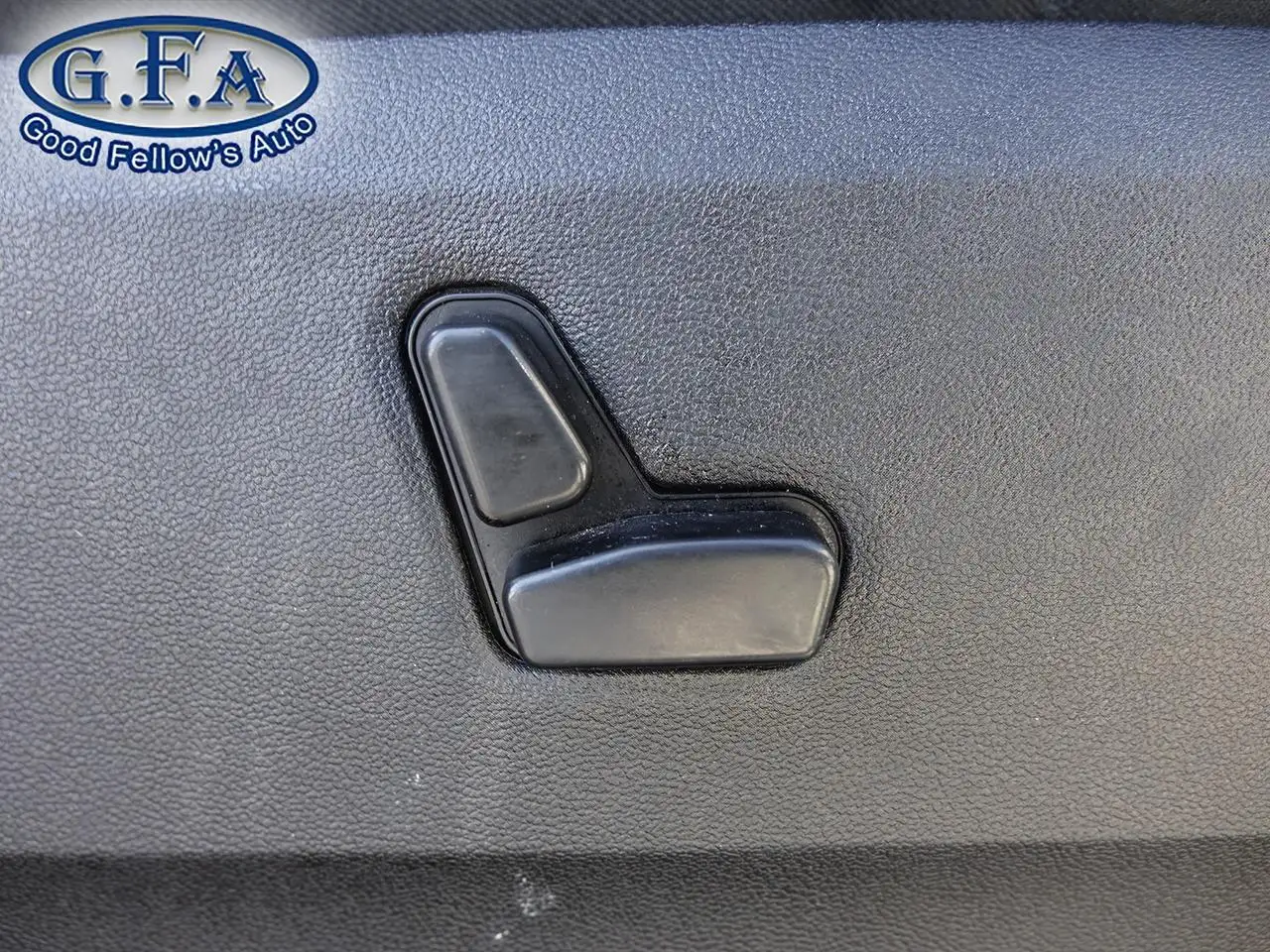 Dodge Grand Caravan photo Dodge Grand Caravan