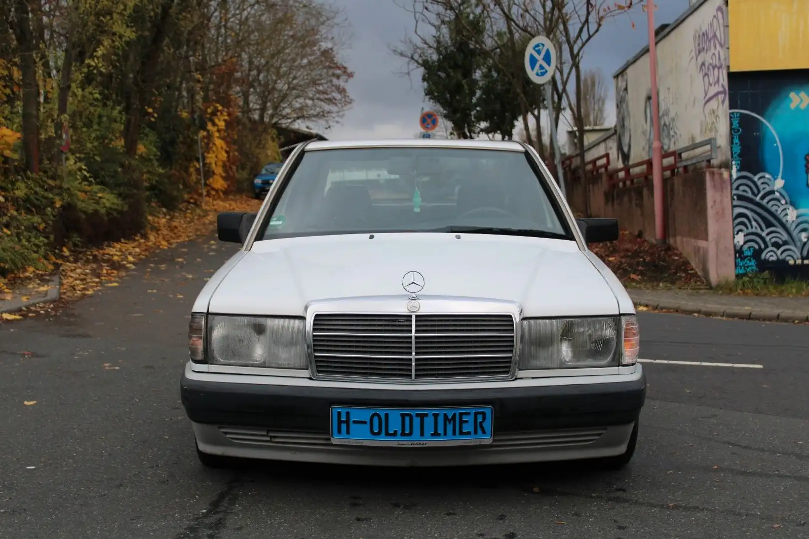 Mercedes-Benz 190 E 1,8 H-Kennzeichen Schiebedach Weiß - 2