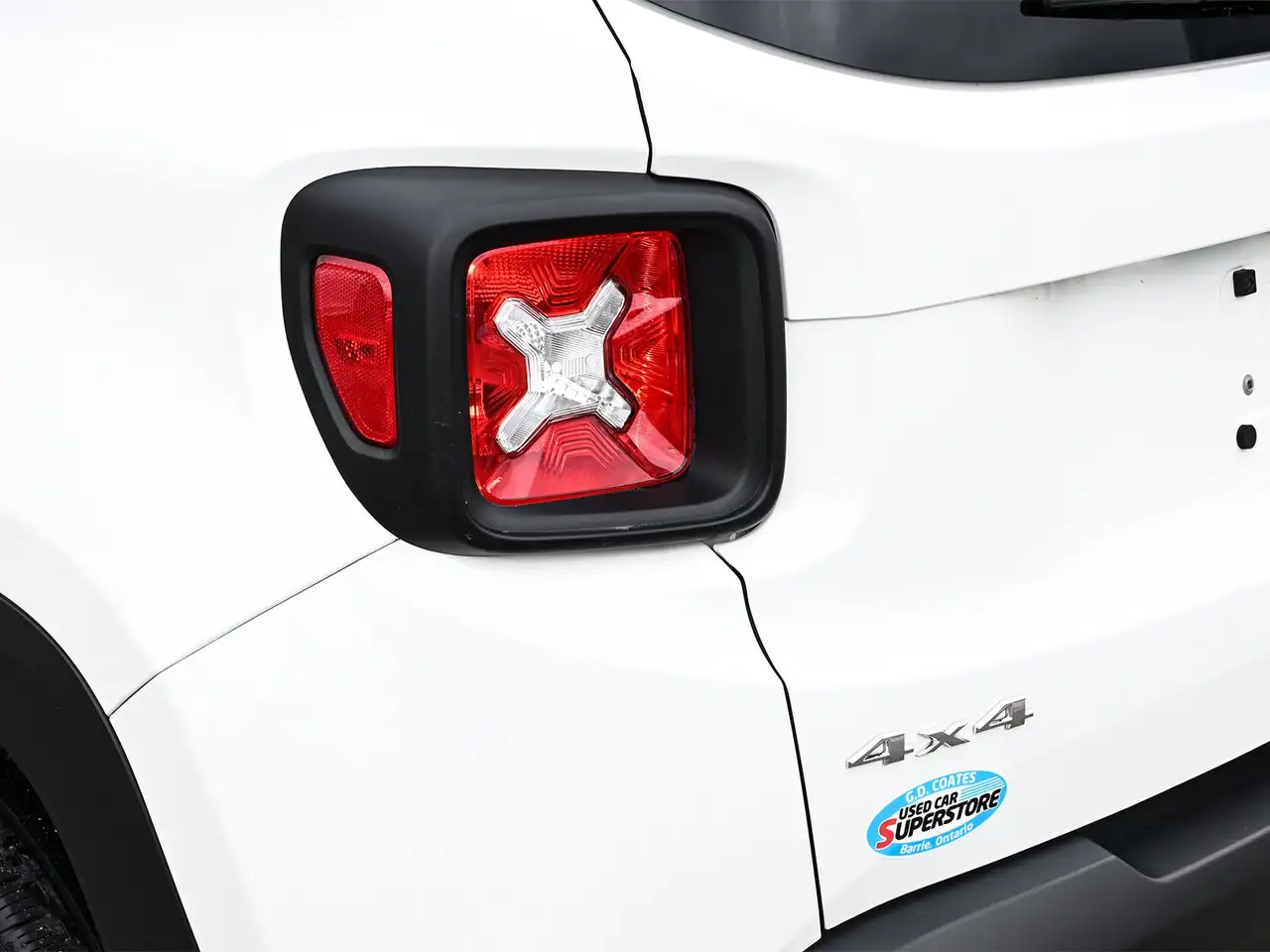 Jeep Renegade снимка Jeep Renegade