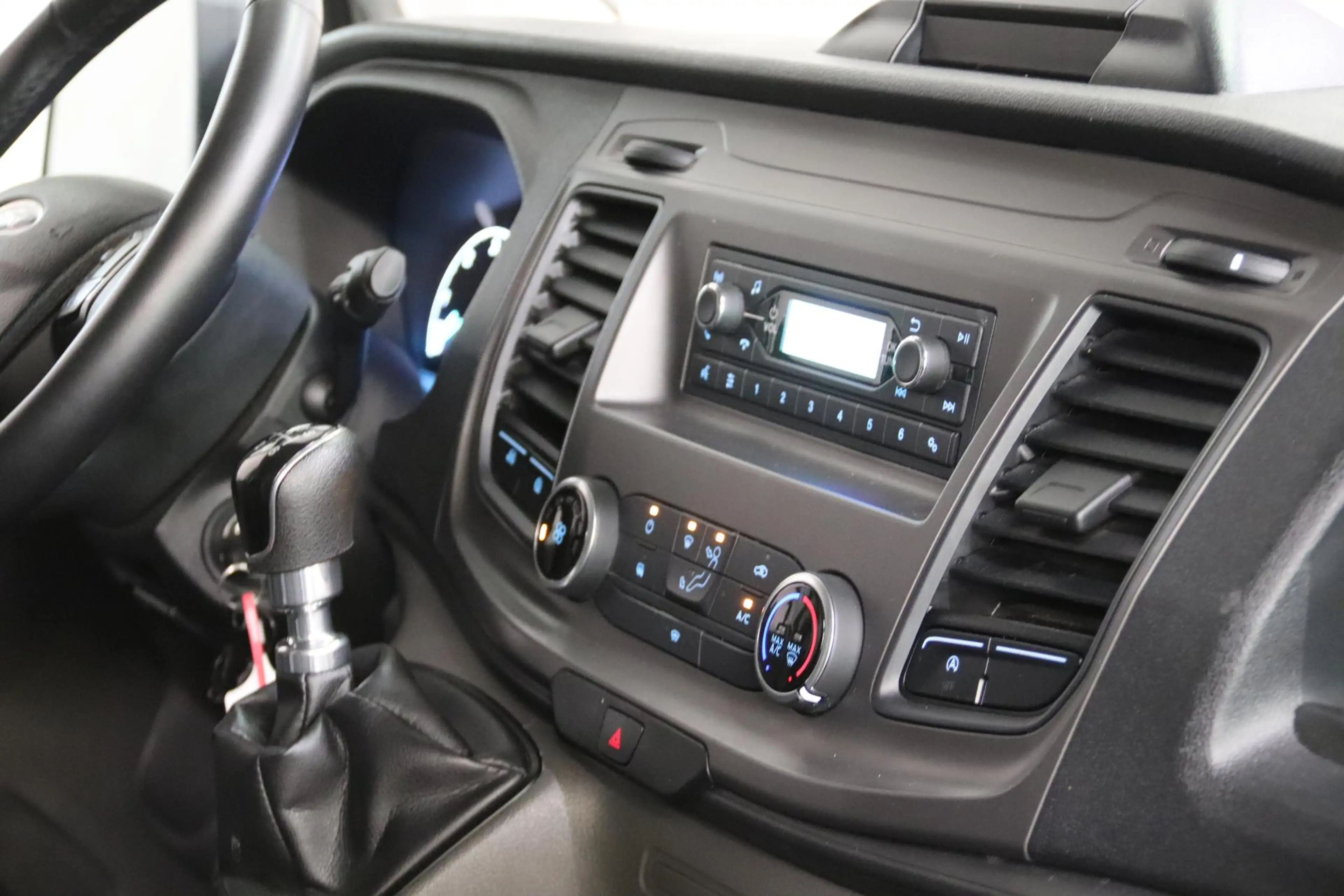 Ford Transit 2.0 TDCI BAKWAGEN MEUBELBAK AIRCO EURO 6 — photo 7