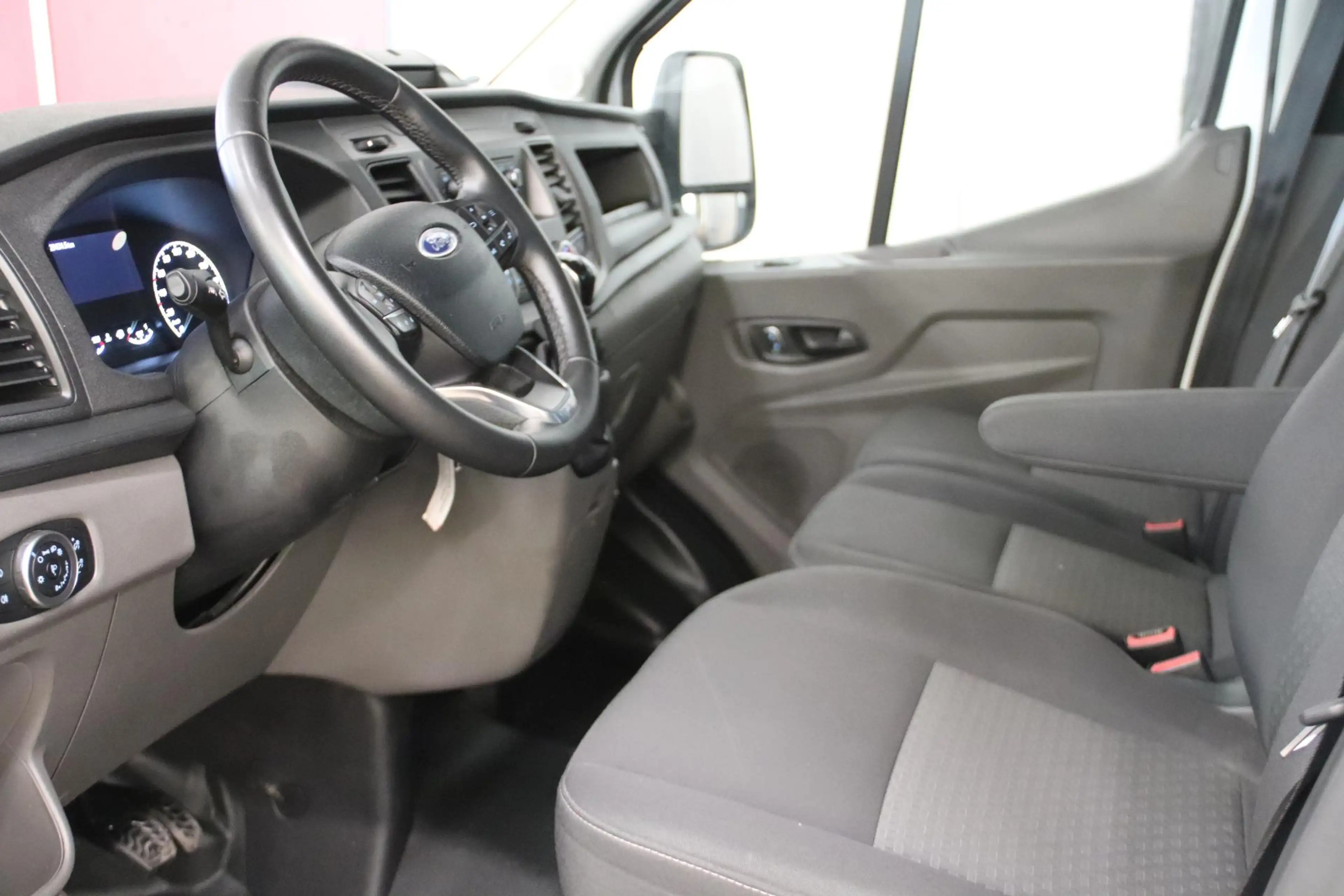Ford Transit 2.0 TDCI BAKWAGEN MEUBELBAK AIRCO EURO 6 — photo 9