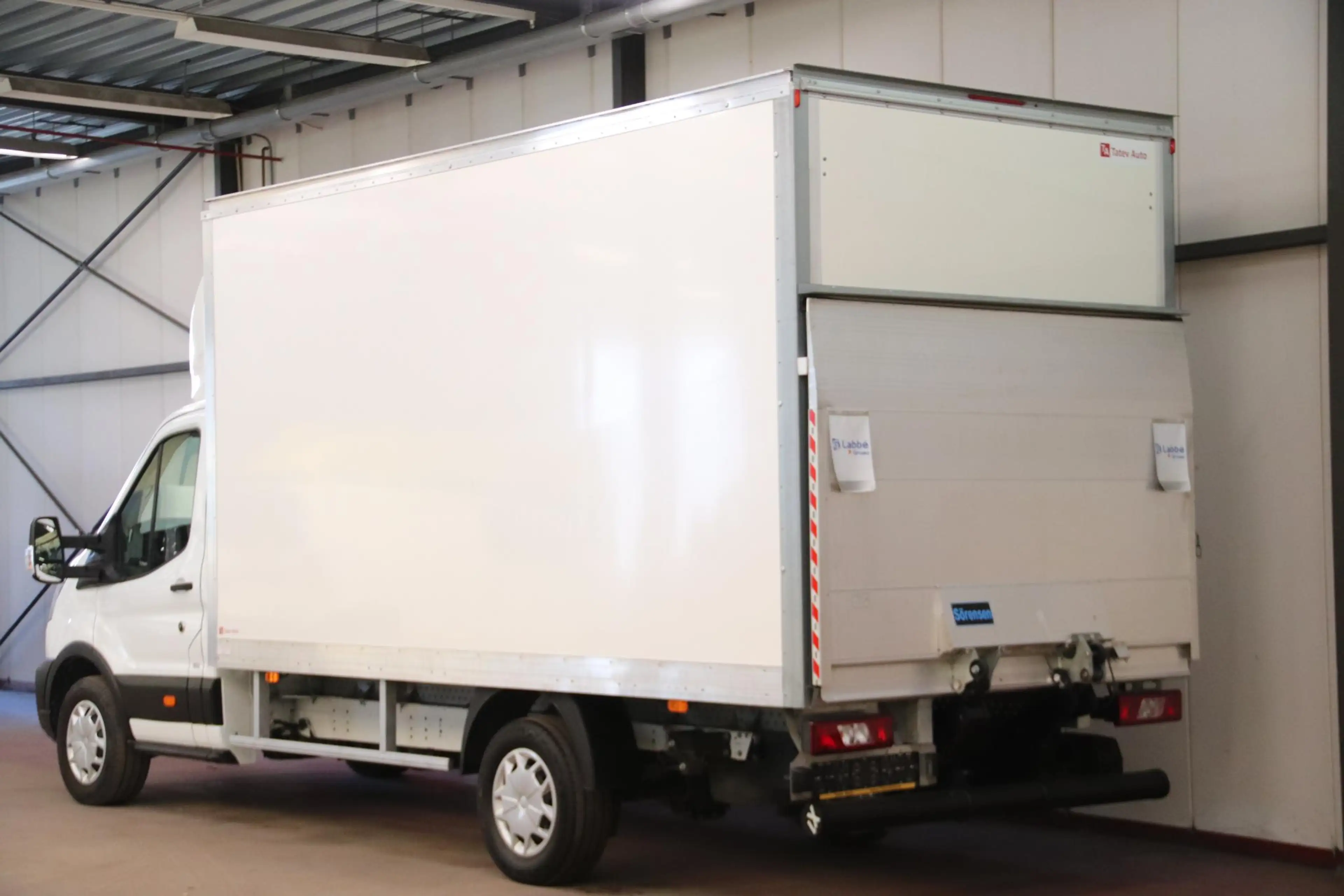 Ford Transit 2.0 TDCI BAKWAGEN MEUBELBAK AIRCO EURO 6 — photo 5