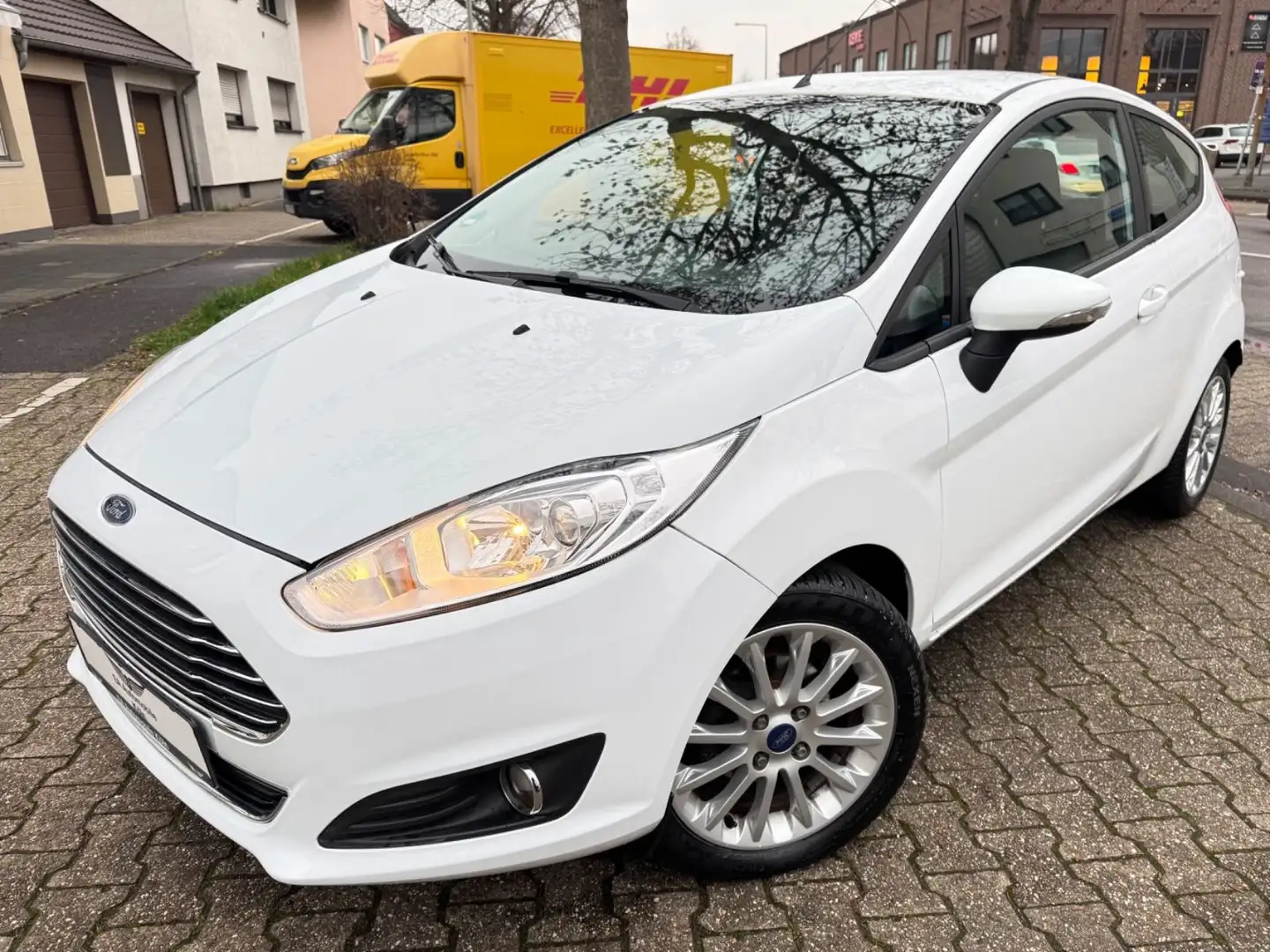 Ford Fiesta 1.5 TDCi FACELIFT*KLIMA*ALU*77000KM*98Co2 Blanc - 1