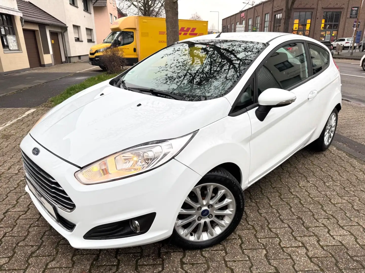Ford Fiesta 1.5 TDCi FACELIFT*KLIMA*ALU*77000KM*98Co2 Blanc - 2