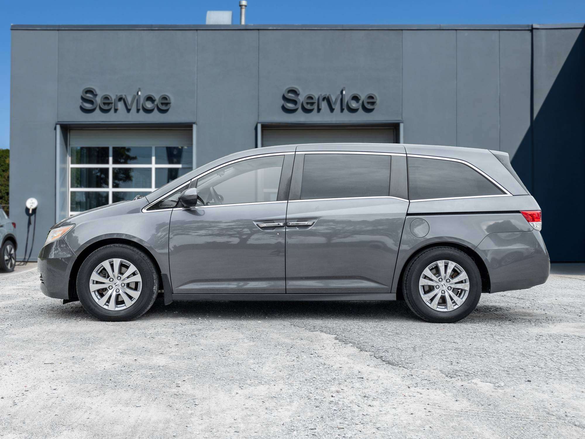 2015 Honda Odyssey EX |8 SEATER TRADE IN |ONE OWNER |AS TRADED |AS IS — снимка 1