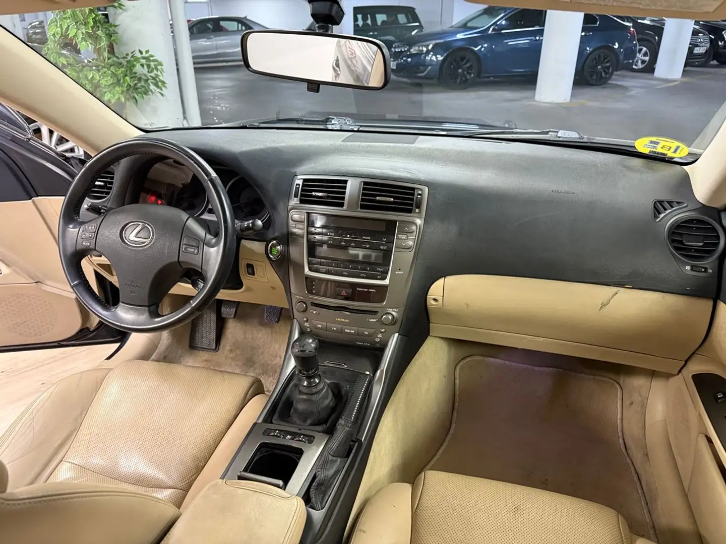 Lexus IS 220d Sport Gris - 2