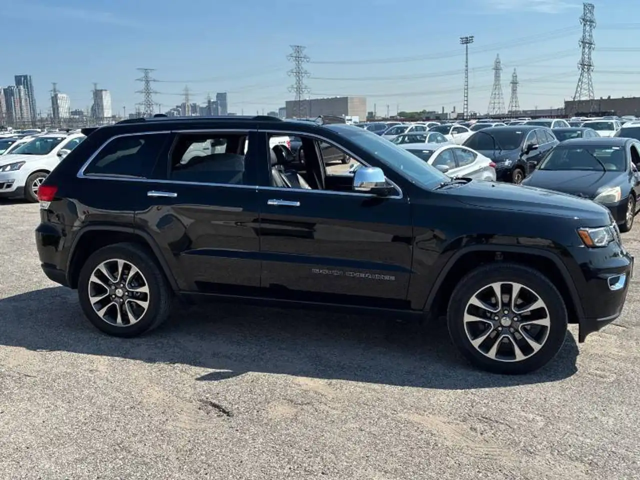 Jeep Grand Cherokee photo Jeep Grand Cherokee