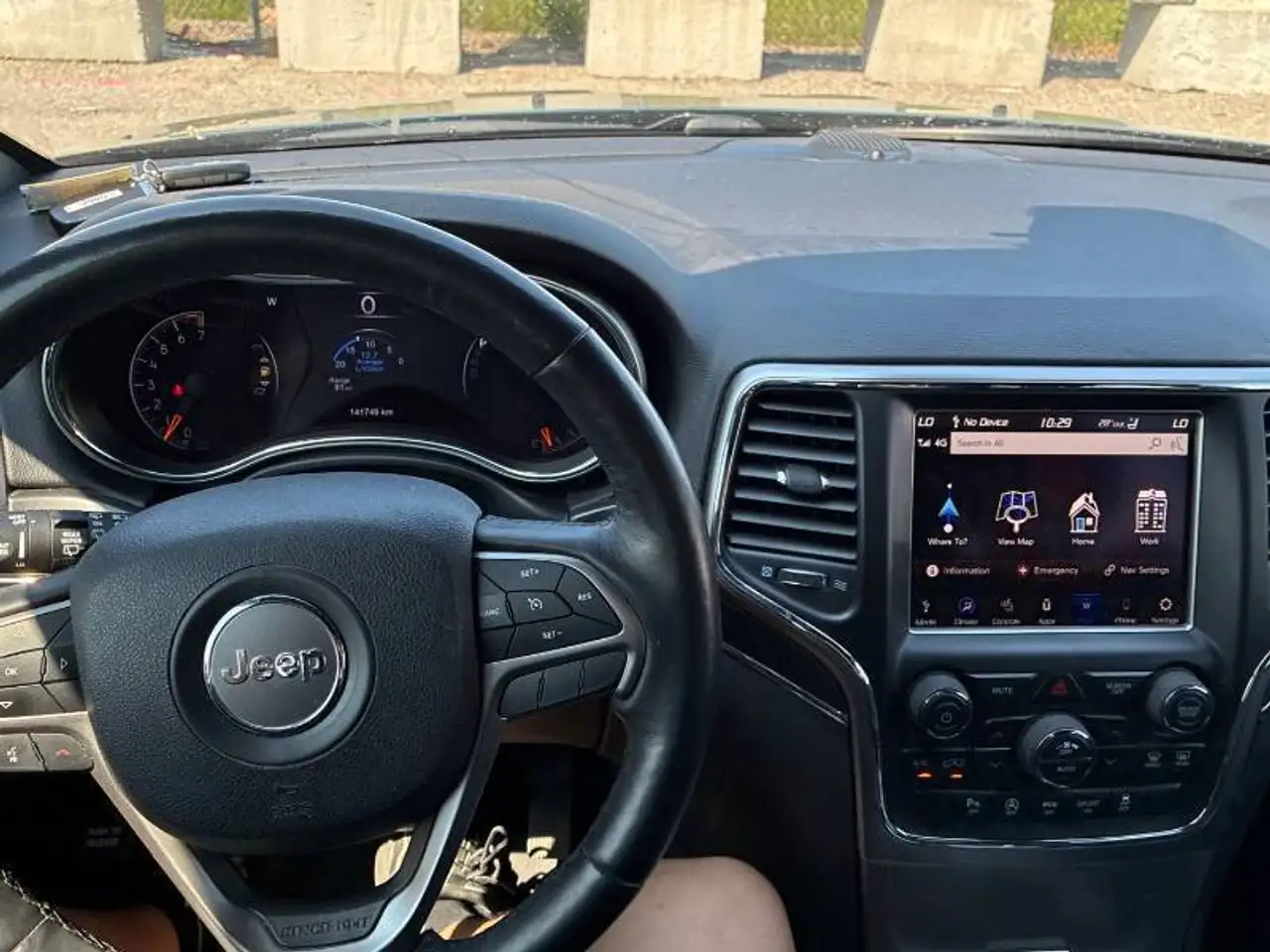 Jeep Grand Cherokee photo Jeep Grand Cherokee