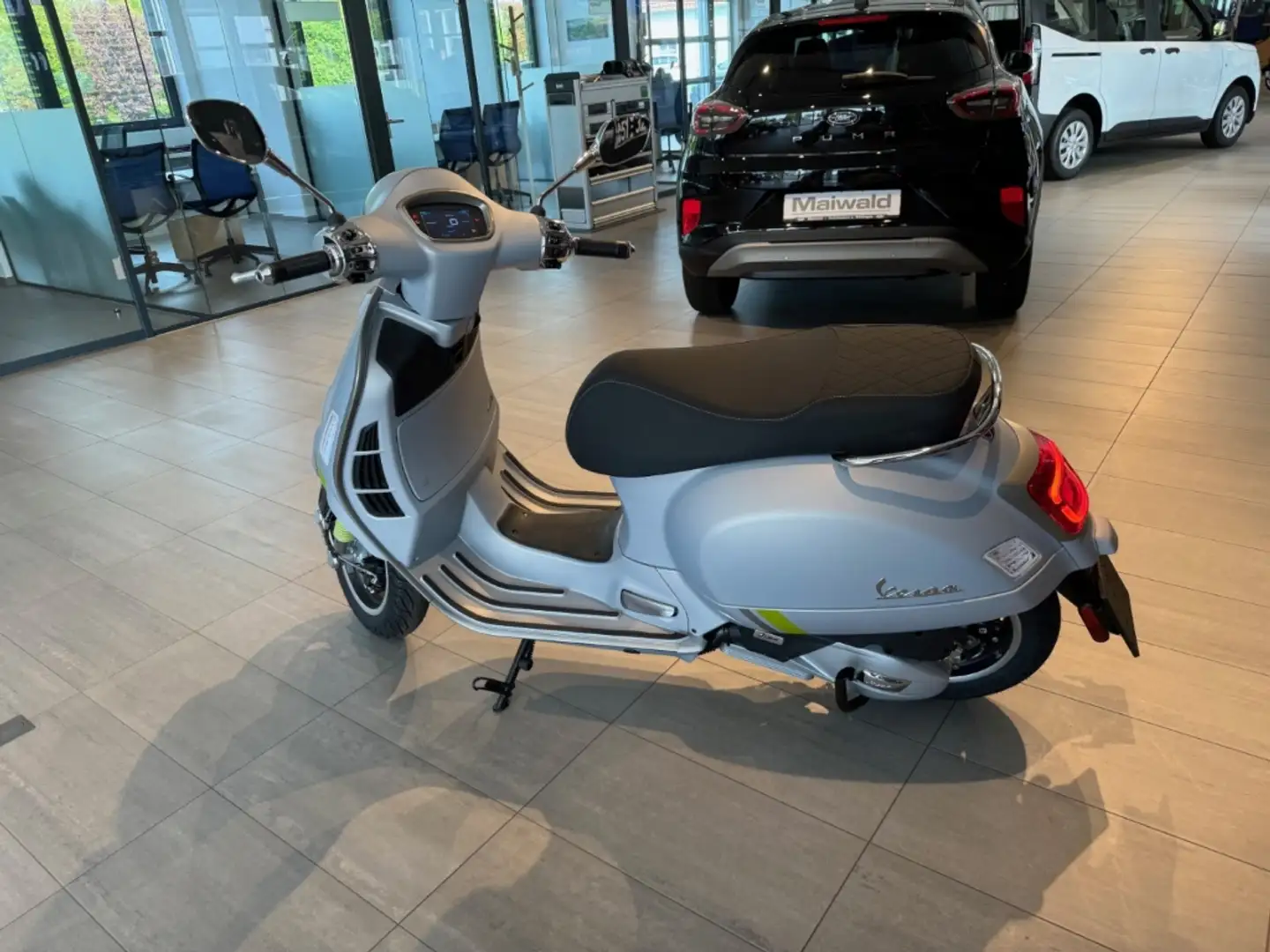 Vespa GTS 125 SuperTech RST MJ2023, E-Starter, stufenl.Automatik Szürke - 2