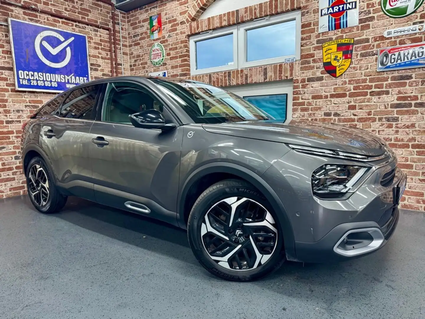 Citroen C4 C4 1.2 131cv MAX Gris - 1